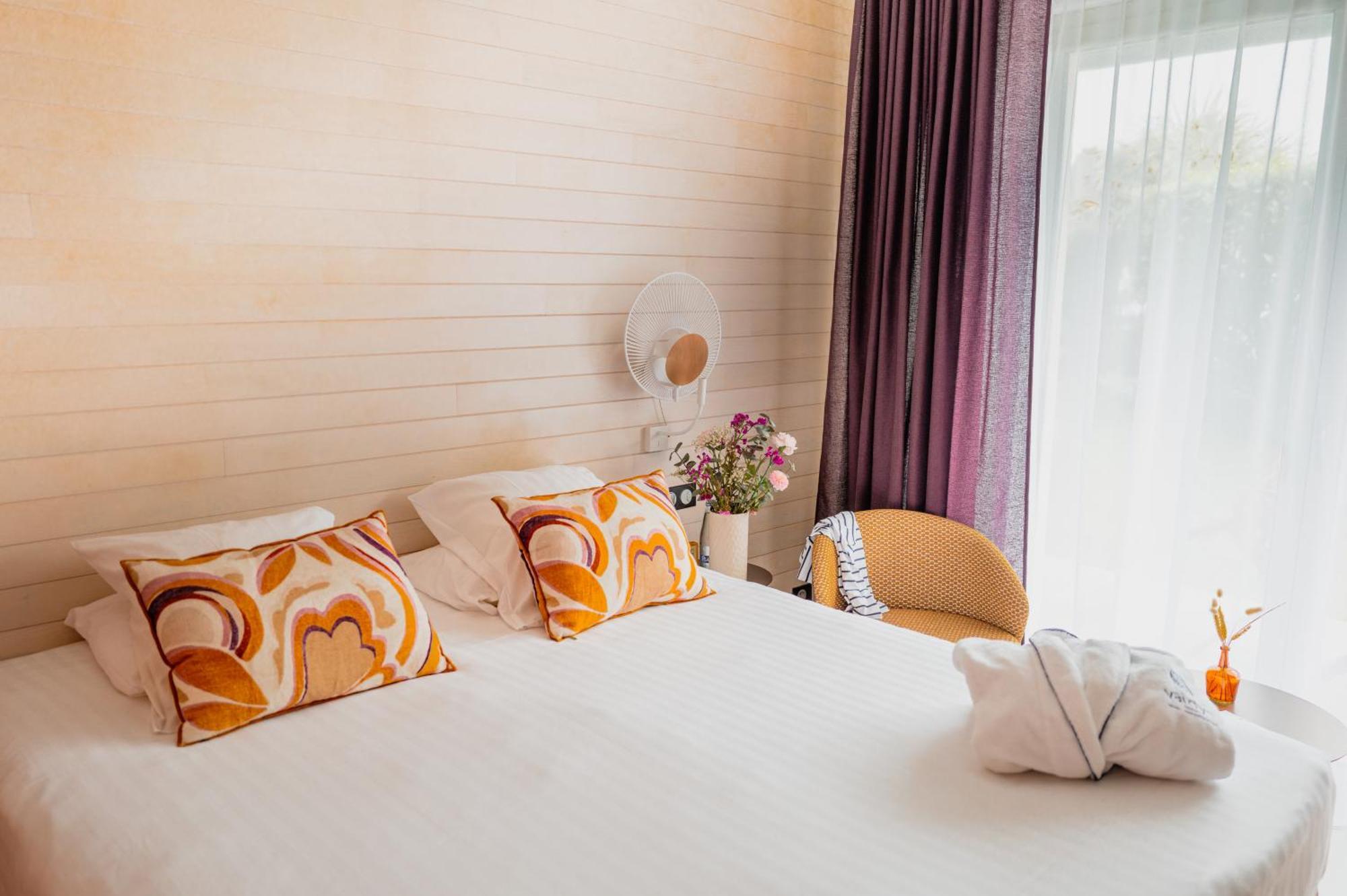 Hotel Valdys Thalasso & Spa - Beau Rivage Роскоф Экстерьер фото
