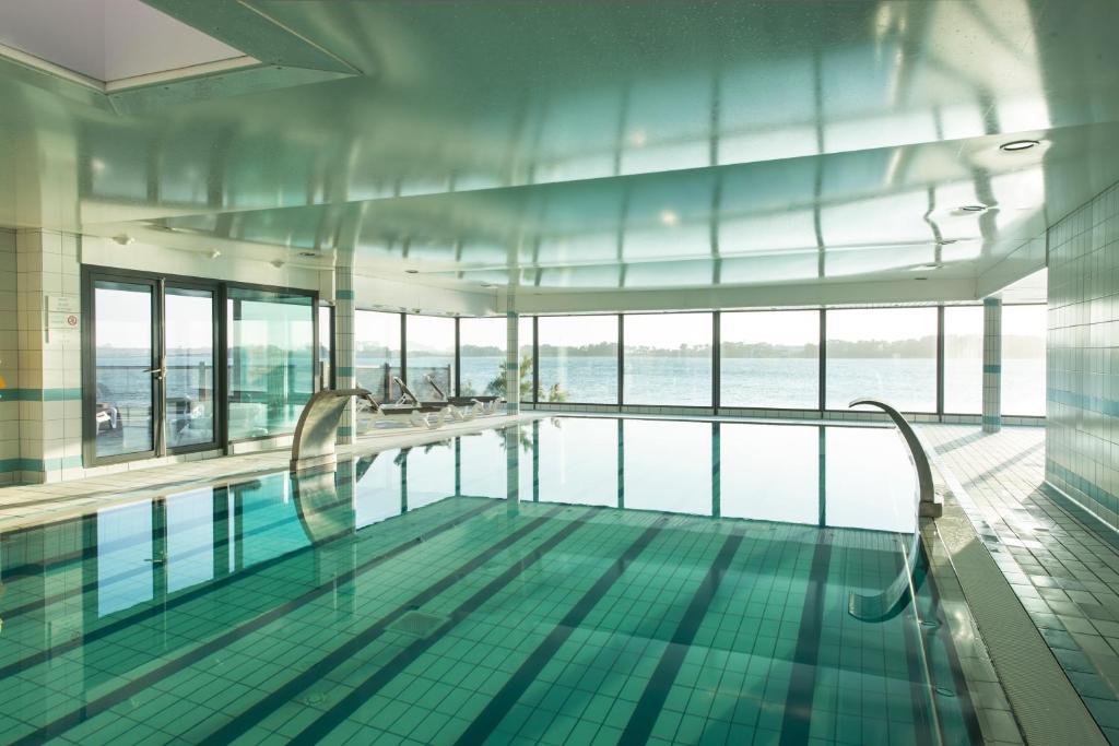 Hotel Valdys Thalasso & Spa - Beau Rivage Роскоф Экстерьер фото