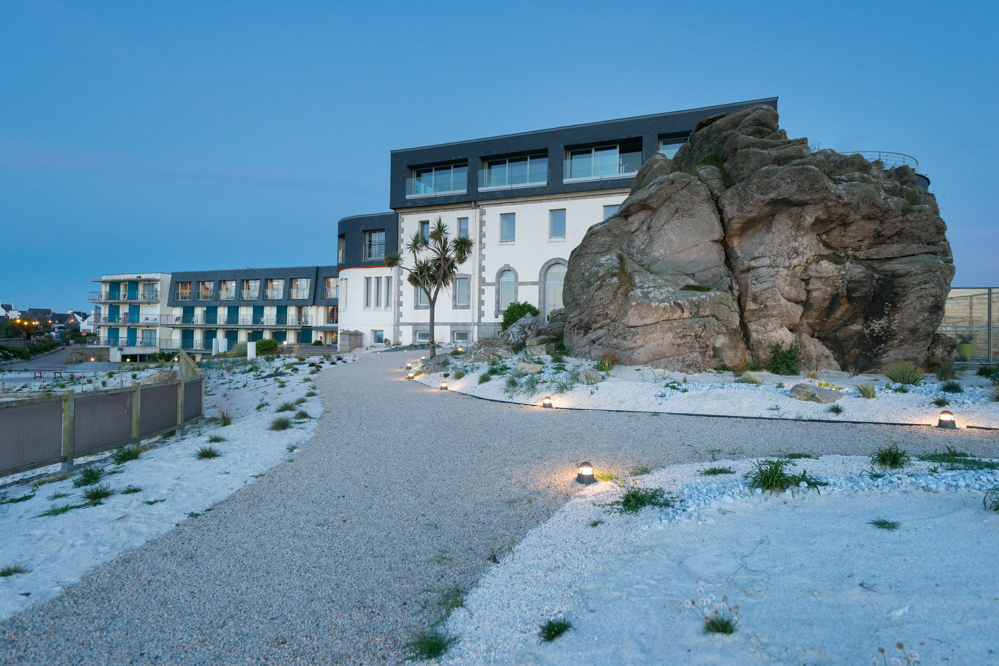 Hotel Valdys Thalasso & Spa - Beau Rivage Роскоф Экстерьер фото